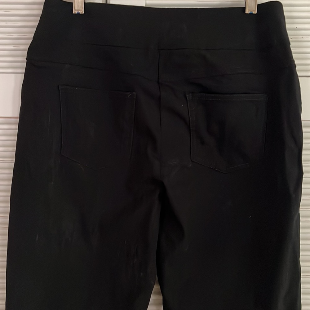 Ruby Rd. Stretch Pull On Capri Pants - image 4